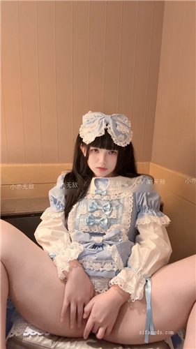 推特双马尾萌妹 小亦无敌 反差裸舞自摸吃鸡啪啪 爽死了 11 推特双马尾萌妹 小亦无敌 反差裸舞自摸吃鸡啪啪 爽死了 11