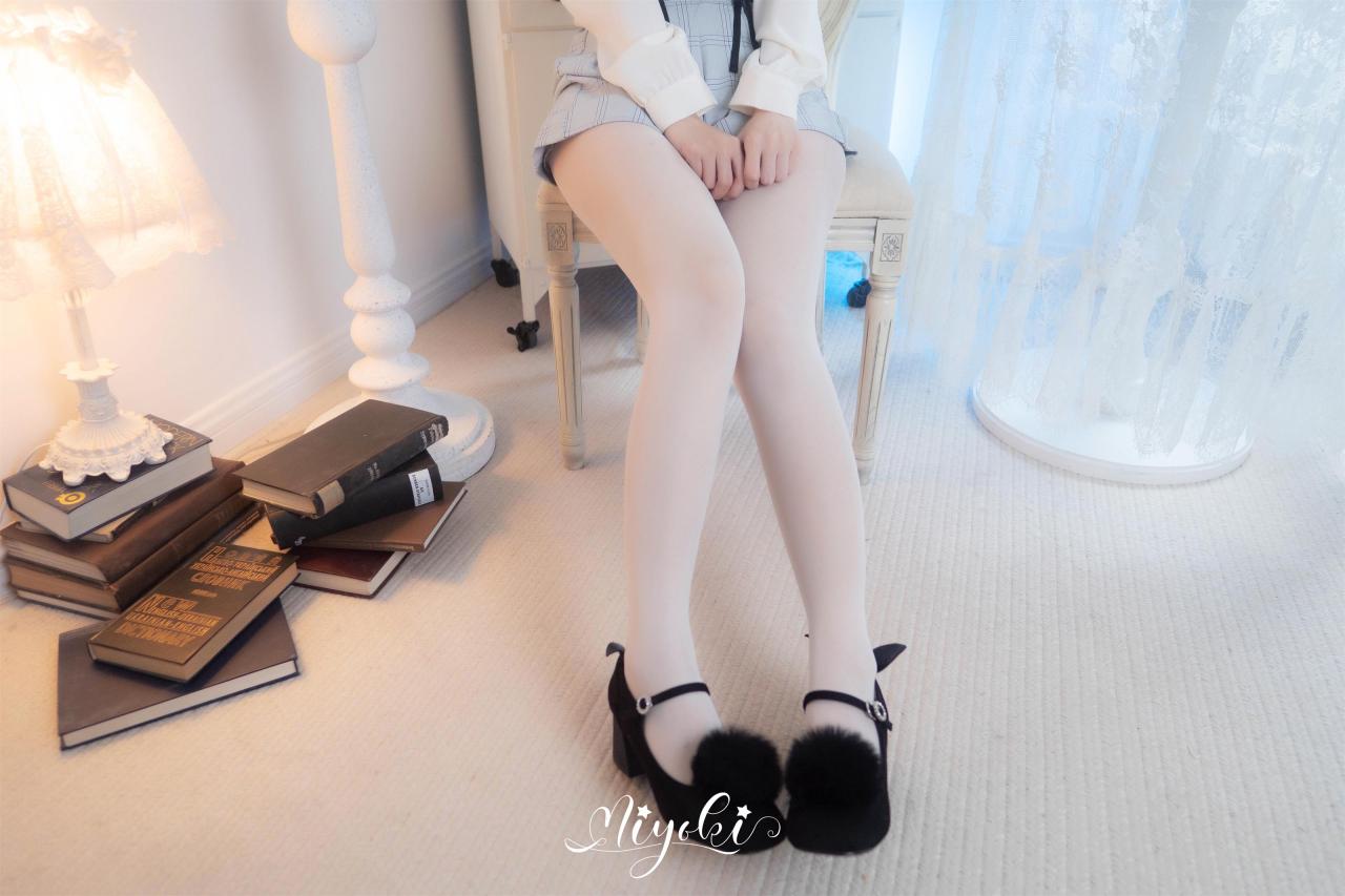 【新】铃木美咲-假日秘会(中卷)【35P+1V】【2.12G百度云】 2 【新】铃木美咲-假日秘会(中卷)【35P+1V】【2.12G百度云】 2