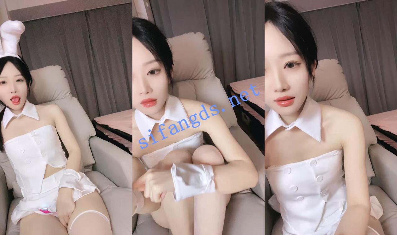 安静温婉女神!【小软】绝美颜值 雪白皮肤~滴蜡 道具插逼~ 2 安静温婉女神!【小软】绝美颜值 雪白皮肤~滴蜡 道具插逼~ 2