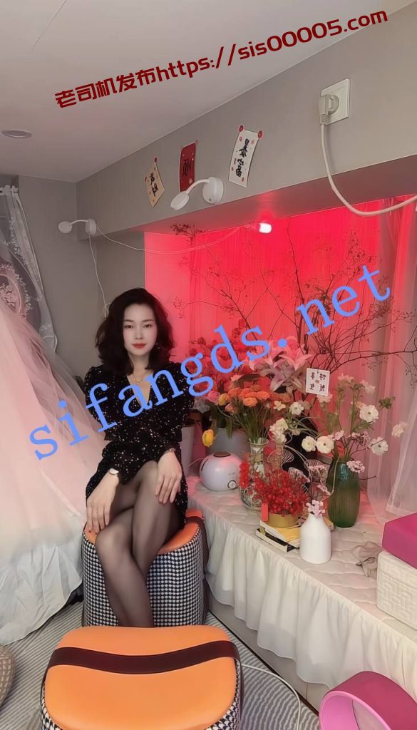 抖音 蓝姐姐 17万粉 高贵气质御姐 露脸露点 自慰 超强反差【10V】【216M】 3 抖音 蓝姐姐 17万粉 高贵气质御姐 露脸露点 自慰 超强反差【10V】【216M】 3