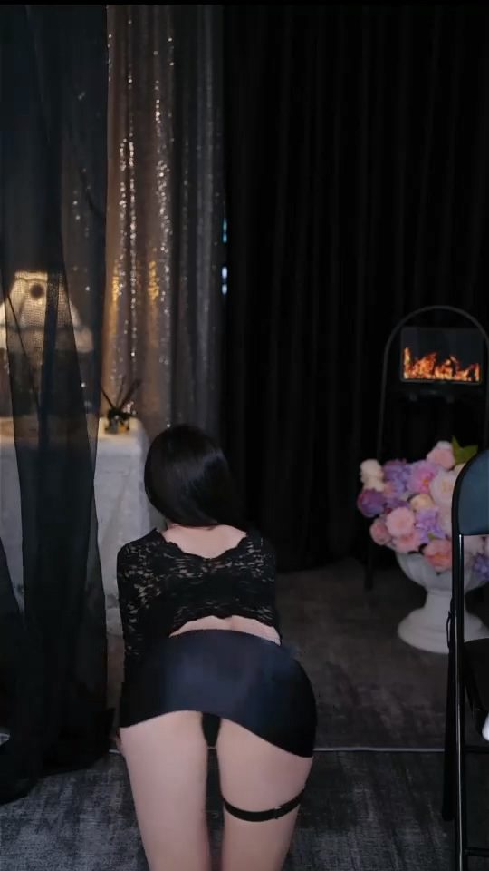 ⭐【来秀直播】甜妹er 大尺度擦边疯狂露内骚舞 28V 17 ⭐【来秀直播】甜妹er 大尺度擦边疯狂露内骚舞 28V 17