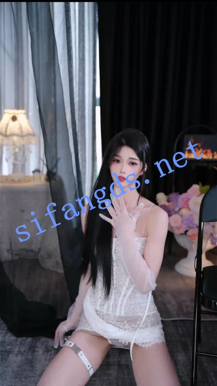 ⭐【来秀直播】甜妹er 大尺度擦边疯狂露内骚舞 28V 27 ⭐【来秀直播】甜妹er 大尺度擦边疯狂露内骚舞 28V 27