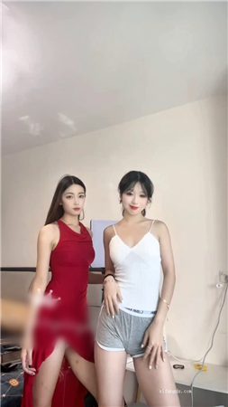 推特福利姬 原野芽美 和他的闺蜜 米奇 月月 土豆 裸舞福利 1 推特福利姬 原野芽美 和他的闺蜜 米奇 月月 土豆 裸舞福利 1