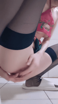 ♆【呆小瑶】双马尾小萝莉! 道具狂插自慰~喷水~爽到翻白眼! 6 ♆【呆小瑶】双马尾小萝莉! 道具狂插自慰~喷水~爽到翻白眼! 6