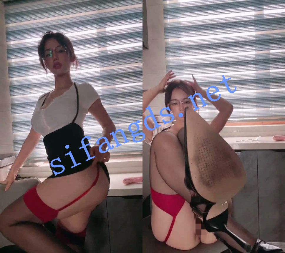 多彩顶级少妇-美美子Ya年度直播剪辑精华诱惑收费自慰合集 18 多彩顶级少妇-美美子Ya年度直播剪辑精华诱惑收费自慰合集 18