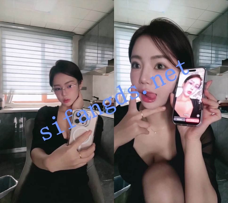 多彩顶级少妇-美美子Ya年度直播剪辑精华诱惑收费自慰合集 24 多彩顶级少妇-美美子Ya年度直播剪辑精华诱惑收费自慰合集 24