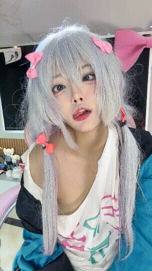 二次元校花!美到炸!尺度突破~【张婉萌】双洞齐开!爽飞~ 1 二次元校花!美到炸!尺度突破~【张婉萌】双洞齐开!爽飞~ 1