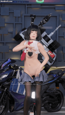 【B站 Yiko湿润兔 咬一口兔娘】10月作品 赛博逆JK 双视角骚舞【87P3V】【1.07G】 3 【B站 Yiko湿润兔 咬一口兔娘】10月作品 赛博逆JK 双视角骚舞【87P3V】【1.07G】 3