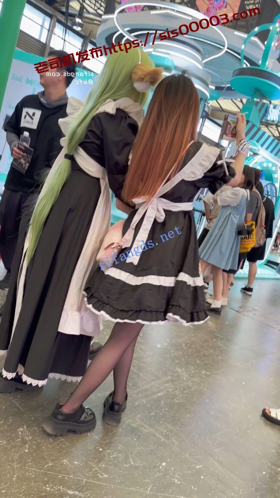 【KFC】女仆裙学生妹和闺蜜逛街拍照·吊带丝袜粉色内内性感【256M】 7 【KFC】女仆裙学生妹和闺蜜逛街拍照·吊带丝袜粉色内内性感【256M】 7