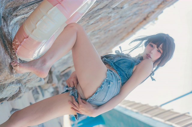 [1V+83P/MB]【黏黏團子兔 咬一口兔娘ovo】『海の夏日』Shotgun