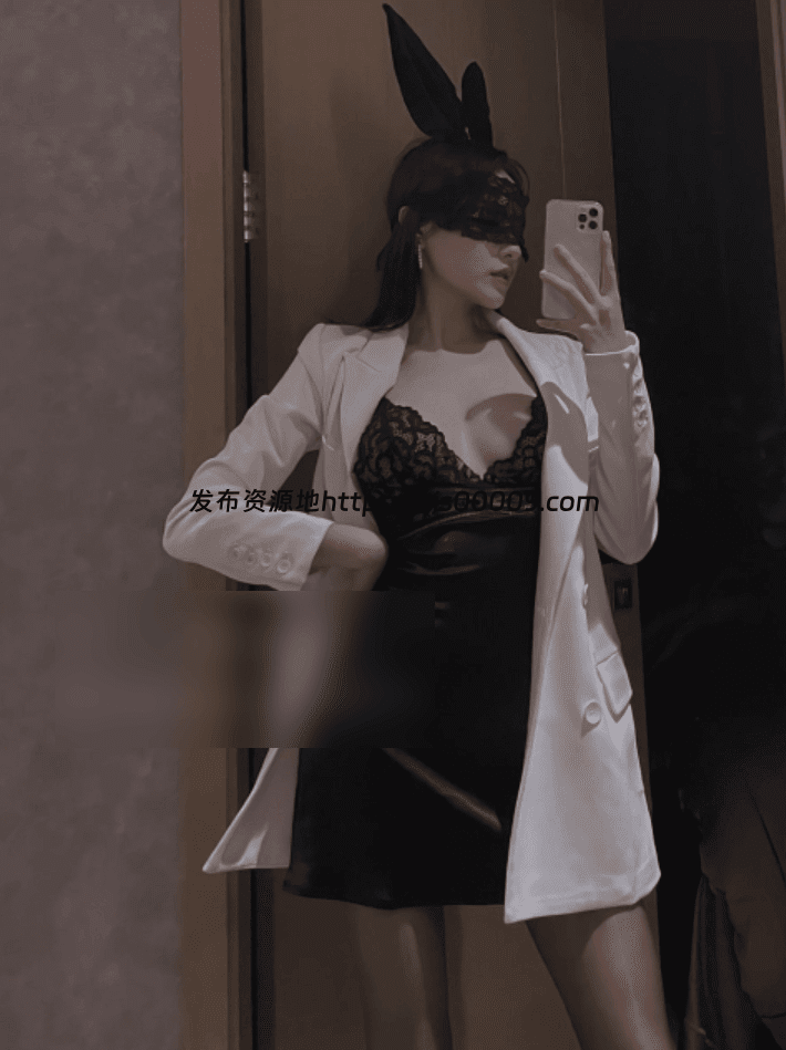 推特精选@晗晗极品身材女神图片收集整理【166P/52MB】 3