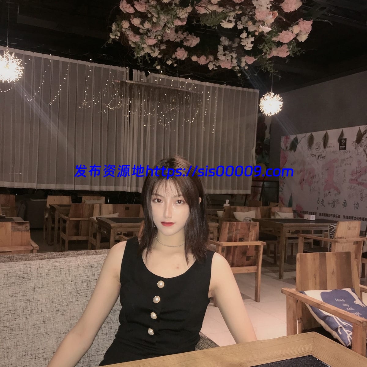 【高端泄密】北广反差婊超级美女江浩珊泄露【百度网盘/多p/多v/345m】 6