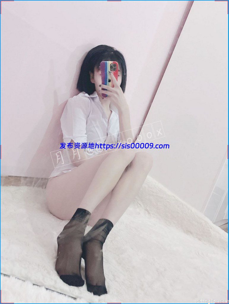 推特高颜值 反差婊yueyue6699 月月【11V/3GB】 2
