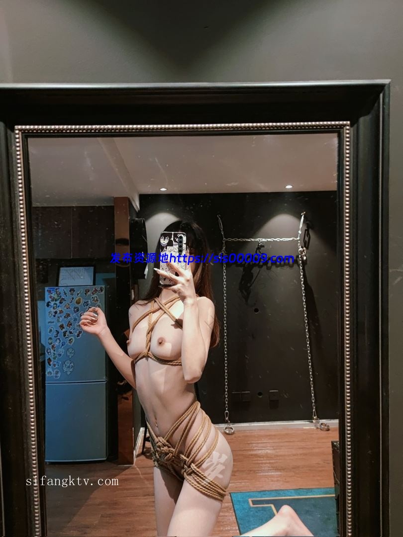 极品清纯萌妹大学生【穗岁】【55P/3V/72.3】 9