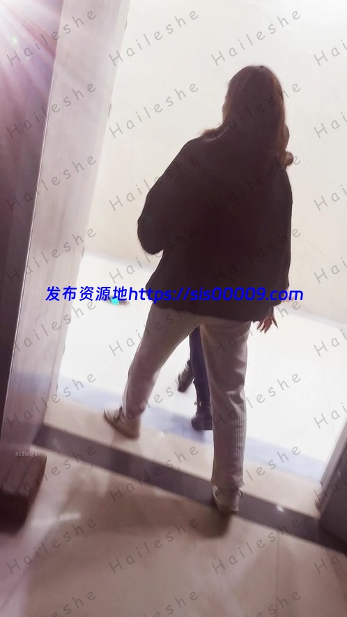 厕P 2021流出极品美女系列JK 3.8G 3
