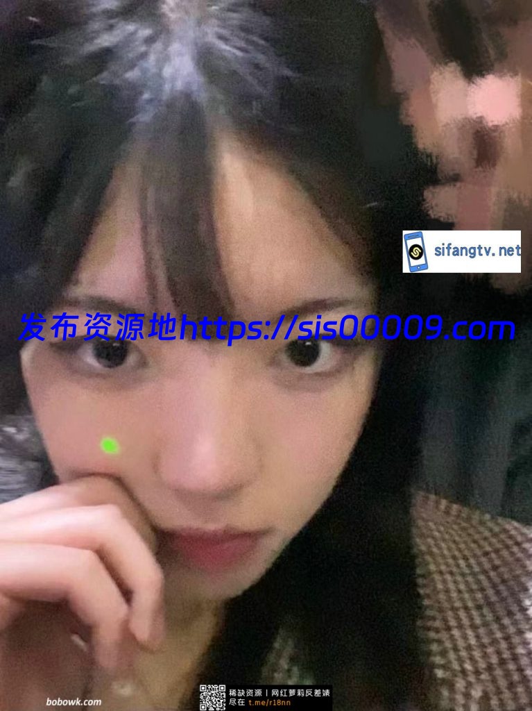 大一高冷学妹黑丝捆绑无套剪毛 1