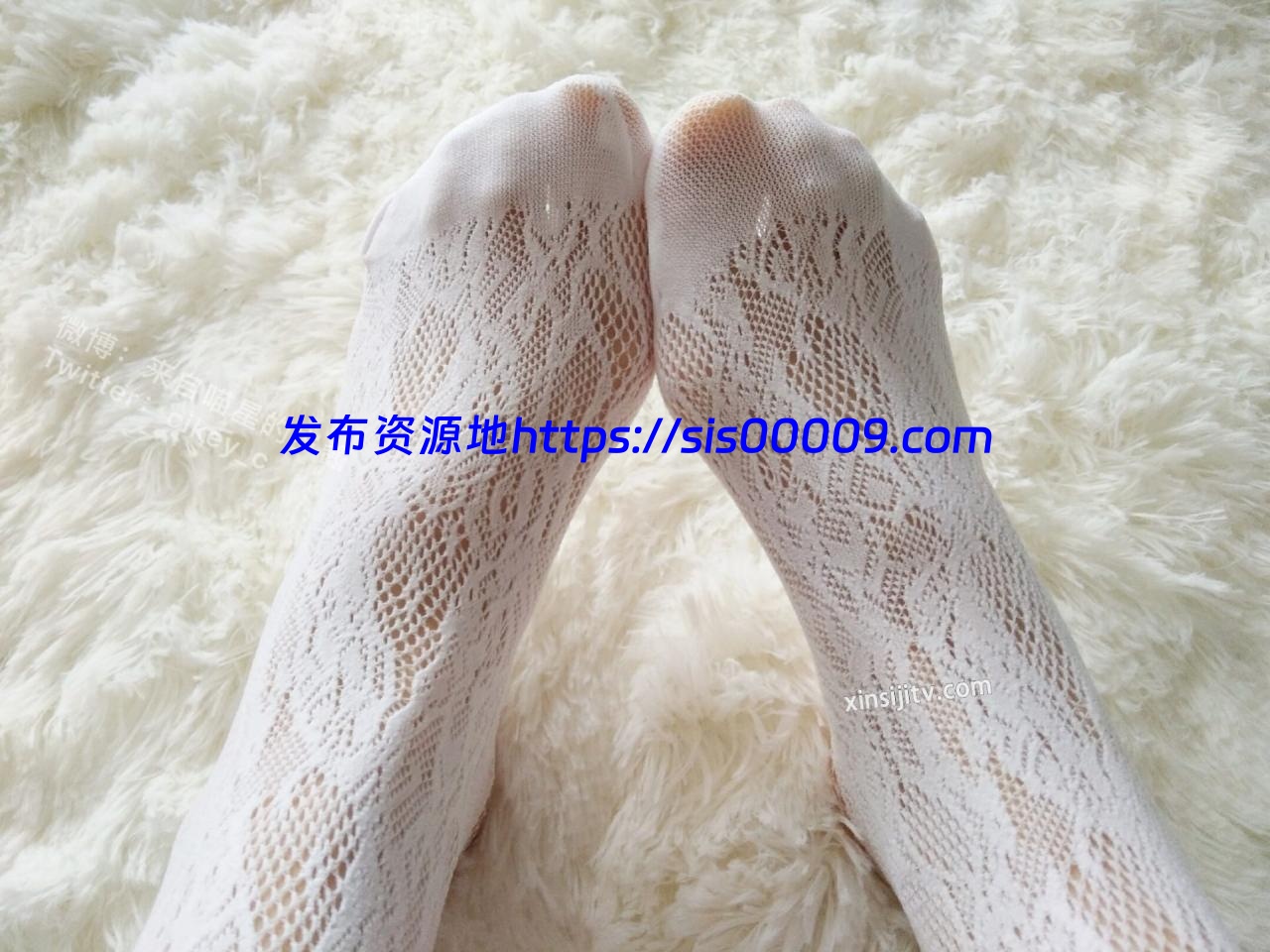 福利姬极品美女来自喵星的岁酱（玖尾酱）合集【百度网盘/多v/131p/23G】 3