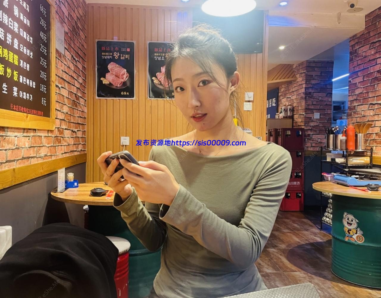 長春電影學院薛佳欣與男友性愛【13P+15V/429MB】 2