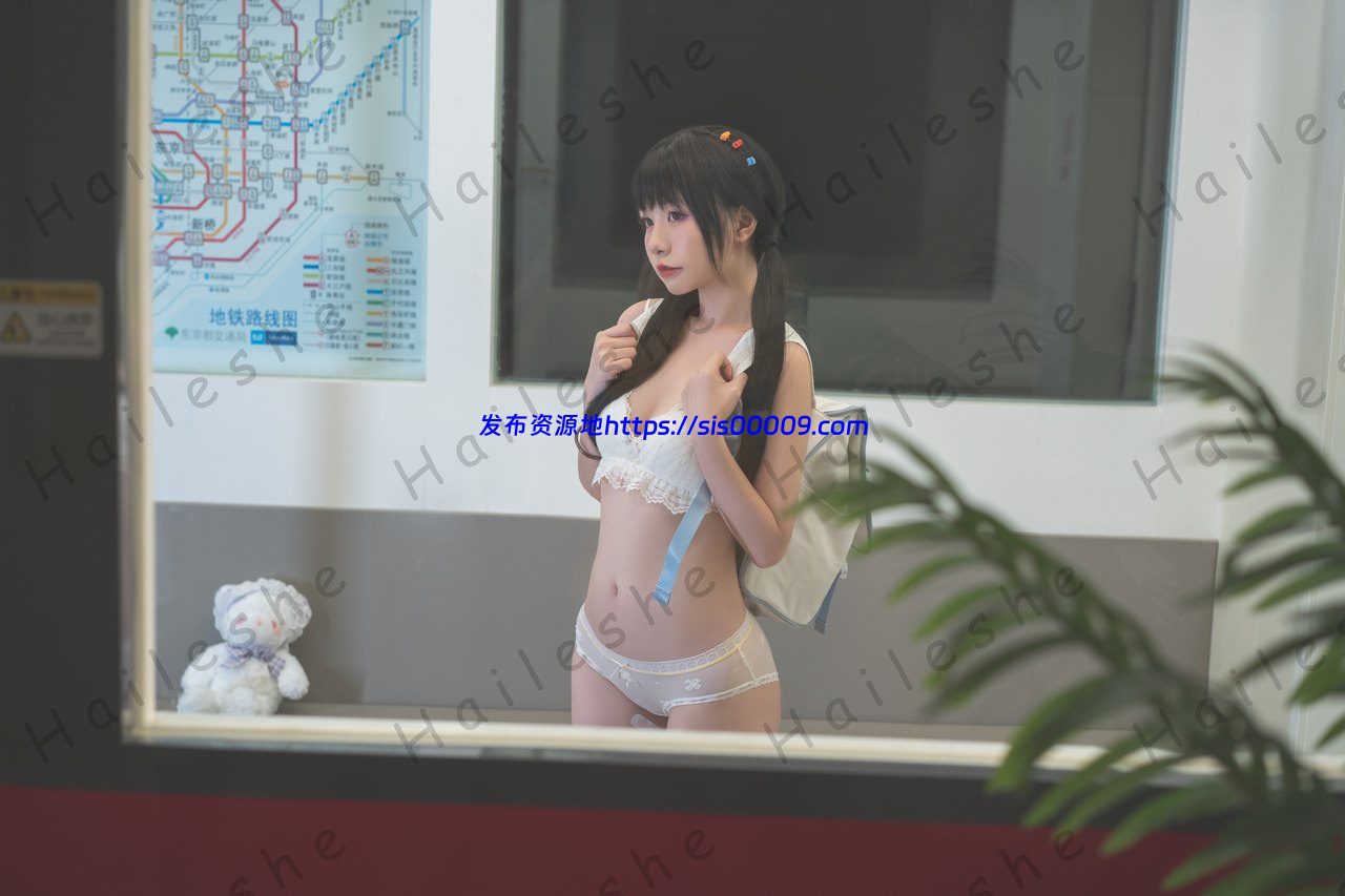 少女喵小吉 末班地铁原图【93P/4V/5.17G】 4