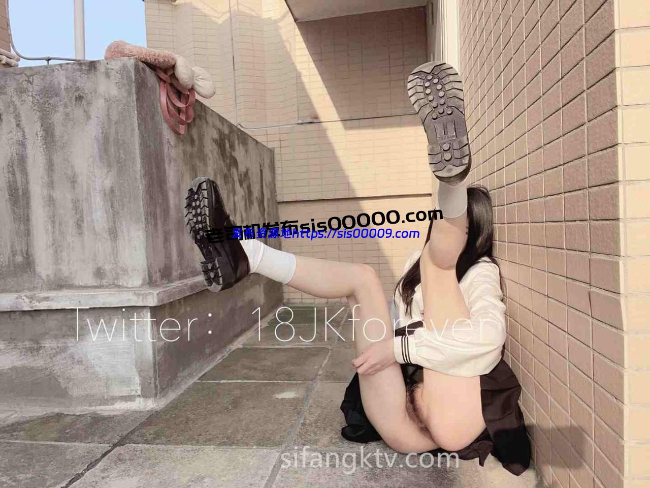 推特露脸人气美少女@_komi_san/桃乃木圆/18JKforever/MOMO合集【NP/NV/8GB】 11