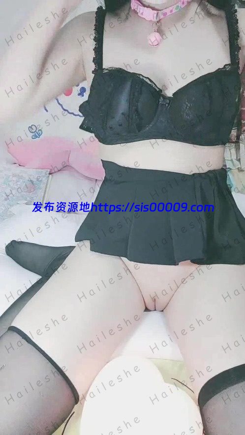 半糖收费房【小萝莉超粉】超可爱一线天萝莉【2V/2.72G】 3