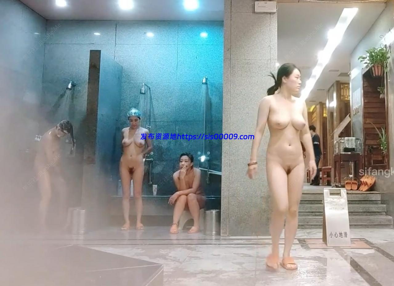 大众浴所偷窥肤白貌美长腿大眼睛校花,透过屁股沟看到嫩穴前几根毛 7 大众浴所偷窥肤白貌美长腿大眼睛校花,透过屁股沟看到嫩穴前几根毛 7