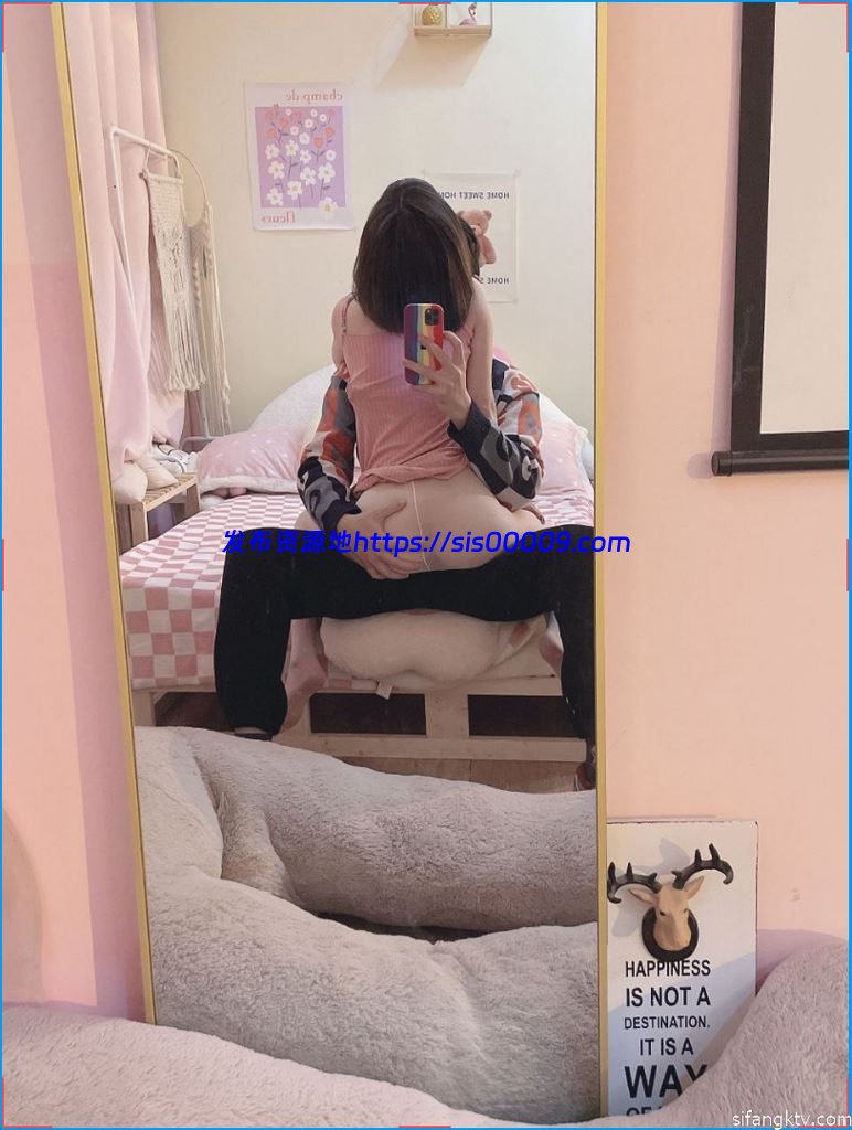 推特高颜值 反差婊yueyue6699 月月【11V/3GB】 3