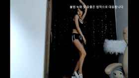 极品露脸【娜莉】短发美女 穿情趣套装小白鞋 全程蹦迪裸舞 1