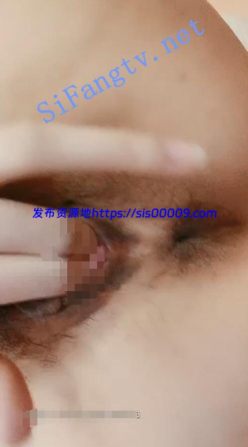 【全网最美】1月6日抖音女歌手下海抠逼道具插逼岀白浆尿尿 7