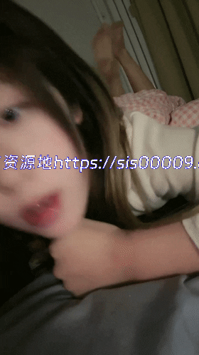 ❤♡美到窒息~姿色绝美~【大一学生】扣逼逼里面哗啦啦的响 2 ❤♡美到窒息~姿色绝美~【大一学生】扣逼逼里面哗啦啦的响 2