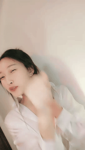 ✈超美人气绿播✈【小七七】真空诱惑发骚罕见开穴可舔屏 1 ✈超美人气绿播✈【小七七】真空诱惑发骚罕见开穴可舔屏 1