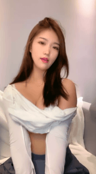 ♥️【甜多多】极品办公室白领直播间挑逗揉奶漏点诱惑 2 ♥️【甜多多】极品办公室白领直播间挑逗揉奶漏点诱惑 2