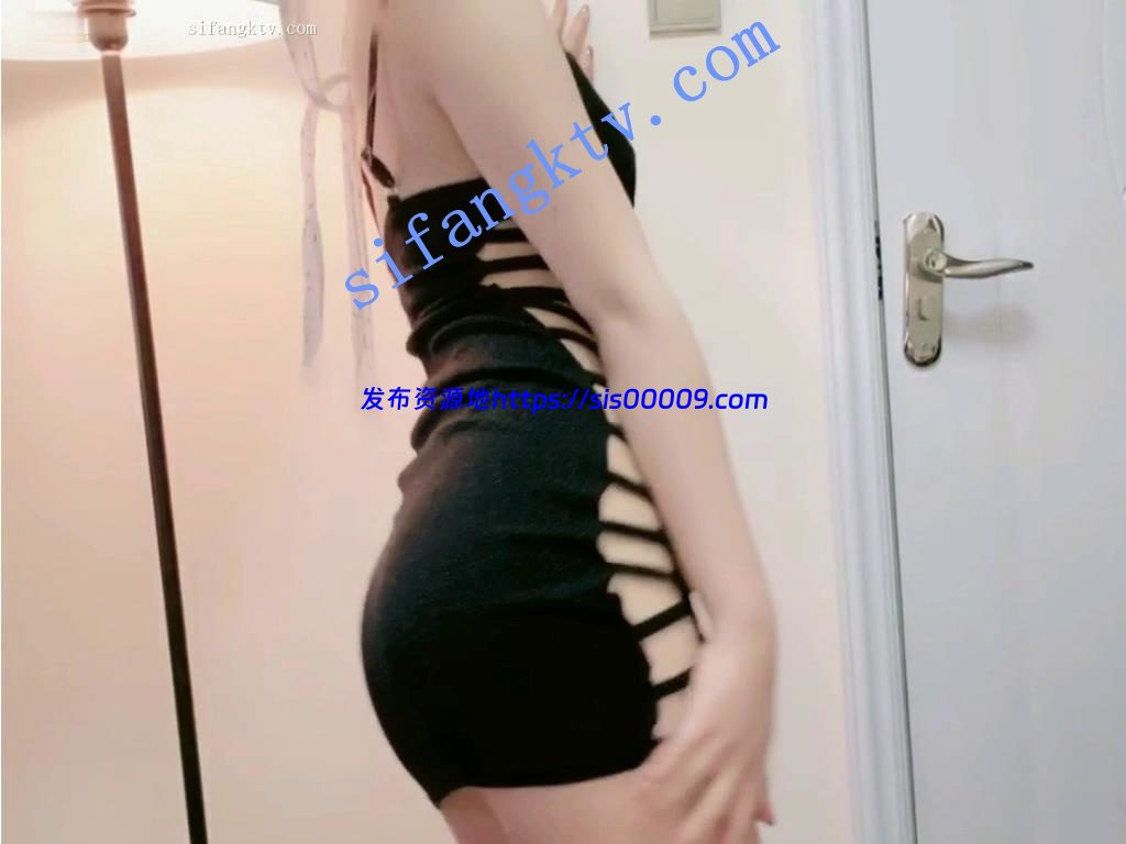 【UT-州州】清纯可爱的丸子头,身材也很有料,小鹿乱撞? 2 【UT-州州】清纯可爱的丸子头,身材也很有料,小鹿乱撞? 2