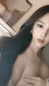 SSS级超优质极品正妹 超丰满浑圆爆乳 粉嫩乳头若隐若现 1
