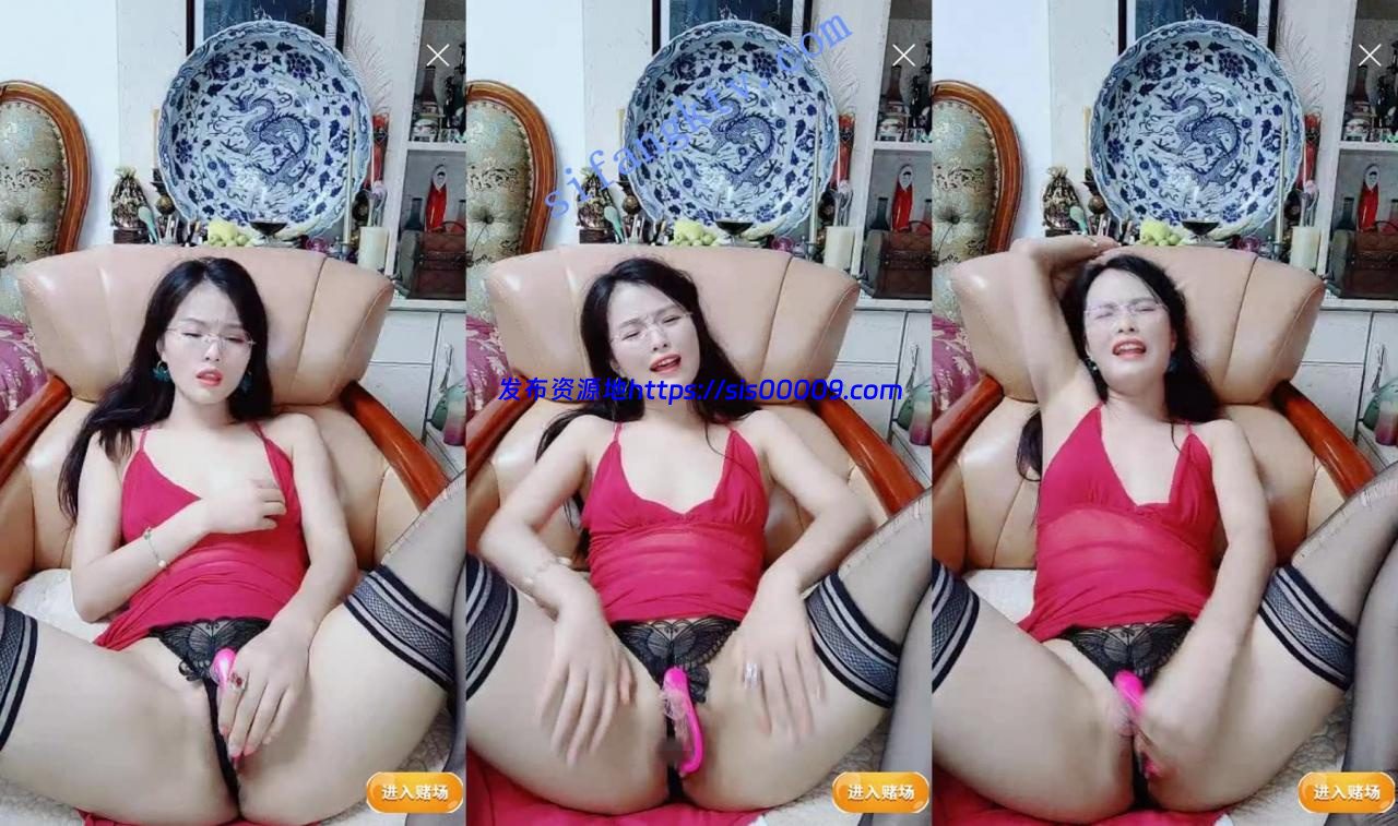 【小蜜舒】极品骚货眼镜妹良家,全裸跳蛋紫薇高潮不断 5 【小蜜舒】极品骚货眼镜妹良家,全裸跳蛋紫薇高潮不断 5
