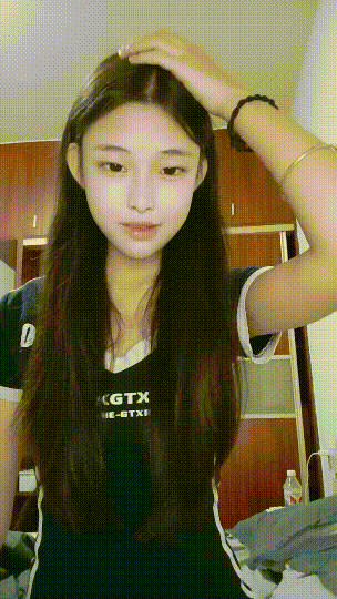 兄弟们!顶级校花回归!美到爆~【草莓真好吃】道具自慰~爽 1 兄弟们!顶级校花回归!美到爆~【草莓真好吃】道具自慰~爽 1