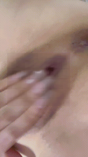 G奶女神!带着口罩都美到炸~【00后小姐姐】道具自慰~爽喷水 4 G奶女神!带着口罩都美到炸~【00后小姐姐】道具自慰~爽喷水 4