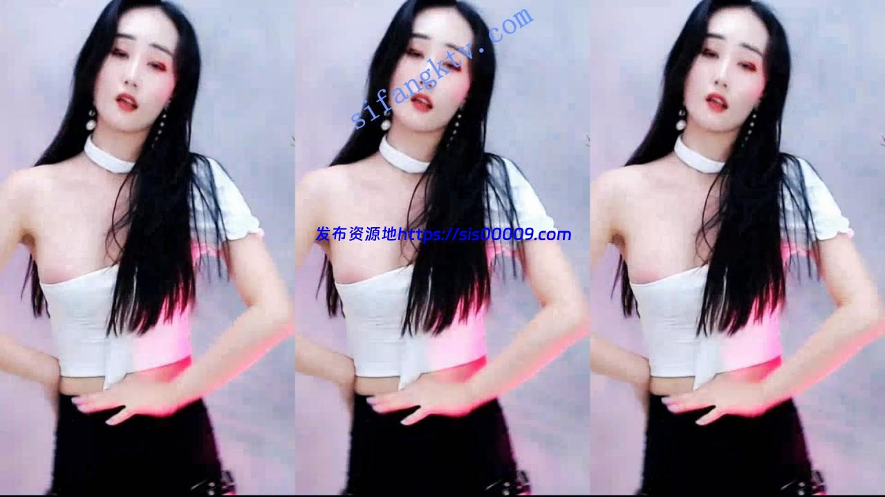 【精品推荐】斗鱼【Vita蔓蔓+夏雪晴】高价定制丁字内诱惑 11