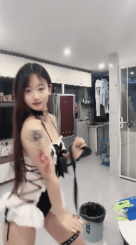 【顶级新人绿播女神下海 爱恋小白】最美校花秒杀网红 裸舞 2 【顶级新人绿播女神下海 爱恋小白】最美校花秒杀网红 裸舞 2