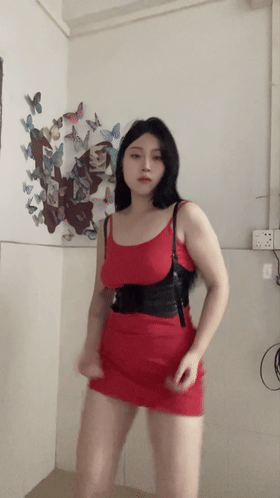 推特动感舞姬 无刺榴莲 首次露脸全裸舞顶上定制 全程高能【5V】【1.11G】 1 推特动感舞姬 无刺榴莲 首次露脸全裸舞顶上定制 全程高能【5V】【1.11G】 1