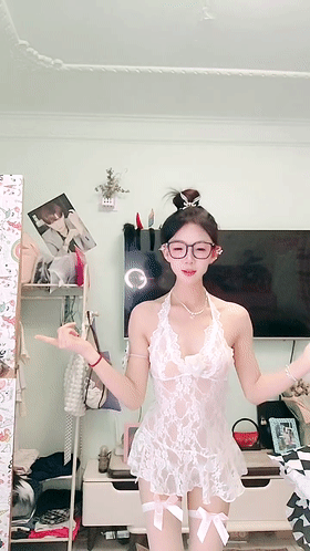 舞蹈系校花学妹~【小涵宝宝】抖音热i门裸舞大劈叉相当炸裂 1 舞蹈系校花学妹~【小涵宝宝】抖音热i门裸舞大劈叉相当炸裂 1