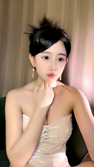 ⚜️高端女神~完美无瑕【18岁昆明女模】看她自慰喷水~过瘾! 1 ⚜️高端女神~完美无瑕【18岁昆明女模】看她自慰喷水~过瘾! 1