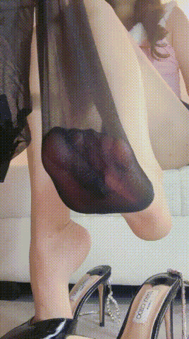 ❤️美脚女神【琪琪sama】丝足高跟语调榨精现场调奴 2 ❤️美脚女神【琪琪sama】丝足高跟语调榨精现场调奴 2