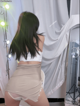 【CC 多多也结衣】巨乳女神 性感蕾丝骚内裤 极限尺度骚舞 12 【CC 多多也结衣】巨乳女神 性感蕾丝骚内裤 极限尺度骚舞 12