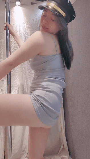 ✨绝对女神~【小飘飘】颜值逆天身材炸裂~热舞掰穴道具狂嗨 2 ✨绝对女神~【小飘飘】颜值逆天身材炸裂~热舞掰穴道具狂嗨 2