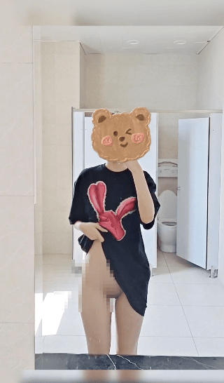 【精品】推特漫画身材困困狗，被健身男友强势后入好痛啊 4