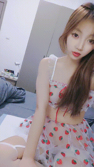 超级美人!颜值巅峰校花~【浅夹哥哥的心】道具自慰!狂撸~ 1 超级美人!颜值巅峰校花~【浅夹哥哥的心】道具自慰!狂撸~ 1