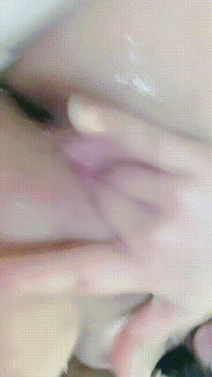 重磅！女神尺度突破自我~【裸舞小碗】首次爽喷水！撸爆蛋~ 4