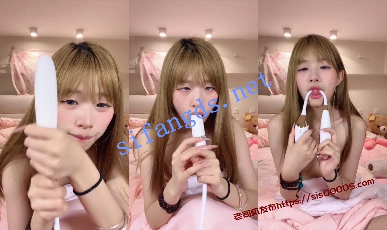 ⚡【少女】零零后反差小骚货!在家不穿衣服玩电脑~洗香香~ 9 ⚡【少女】零零后反差小骚货!在家不穿衣服玩电脑~洗香香~ 9
