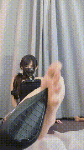 ❤️顶级美脚【捷西】裸足足交鞋交口水酸奶踩踏语调榨精 1 ❤️顶级美脚【捷西】裸足足交鞋交口水酸奶踩踏语调榨精 1